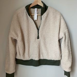 Thick+cozy athleisure crop